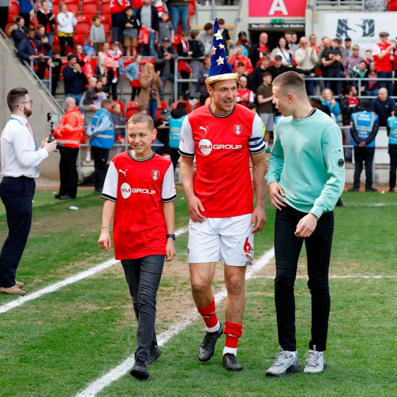 RotherhamUnited's tweet photo. READ | Richard Wood - Open Letter

Departing club captain Richard Wood has asked us to publicise the following Open Letter to Rotherham United supporters on his behalf...

#rufc | #ForeverTogetherForeverProud