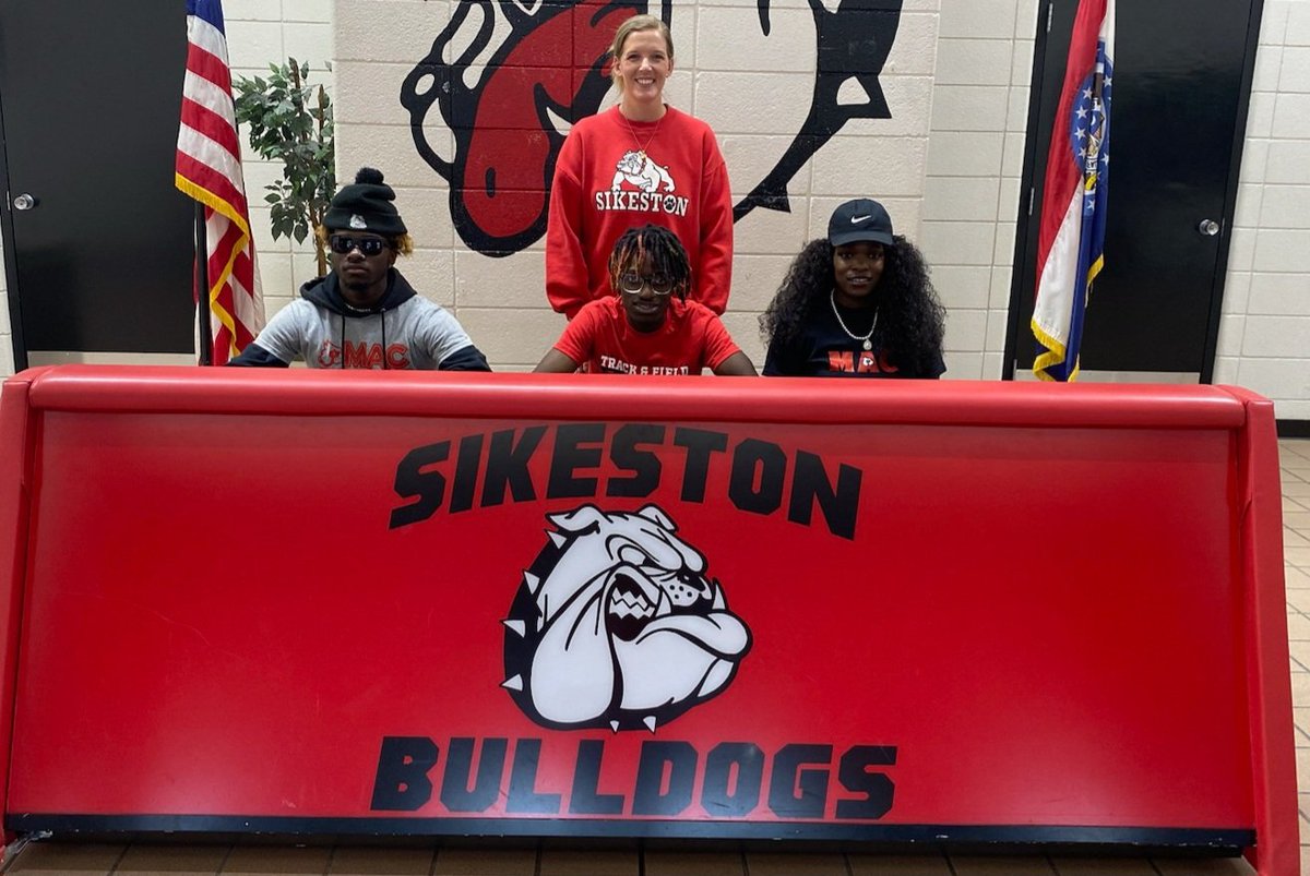 MAC CC/Track (@macrunningcards) on Twitter photo Congrats and welcome to <a href="/SikestonSrHigh/">Sikeston Senior High</a> Senior Quante' Jackson who will be joining the <a href="/MACRunningCards/">MAC CC/Track</a> for the 23-24 school year to continue his education and compete in Track & Field.
<a href="/MAC_Cards/">Mineral Area Athletics</a>
<a href="/MineralAreaCC/">Mineral Area College</a> Congrats and welcome to <a href="/SikestonSrHigh/">Sikeston Senior High</a> Senior Quante' Jackson who will be joining the <a href="/MACRunningCards/">MAC CC/Track</a> for the 23-24 school year to continue his education and compete in Track & Field.
<a href="/MAC_Cards/">Mineral Area Athletics</a>
<a href="/MineralAreaCC/">Mineral Area College</a>