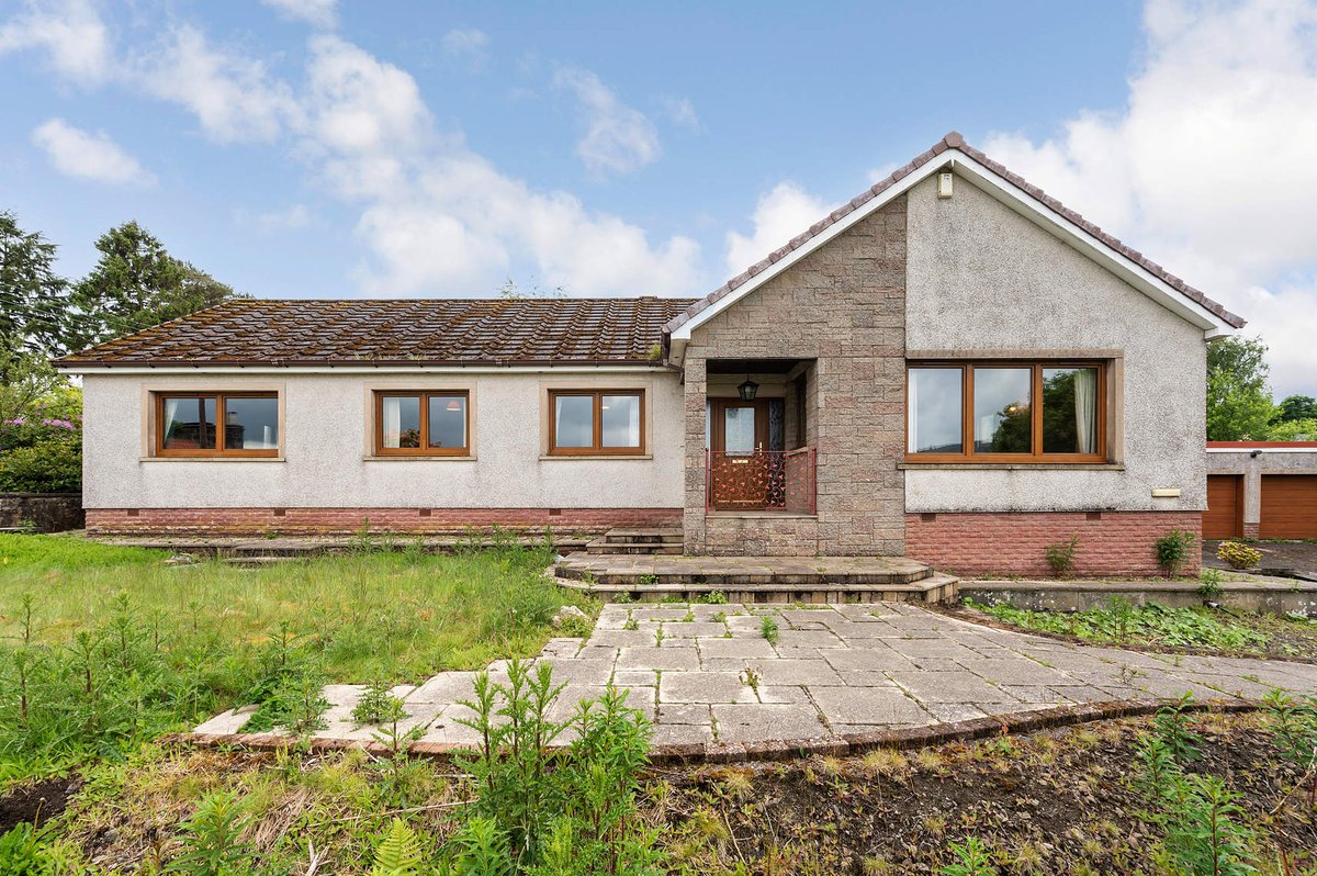 SOLD (stcm) At closing - Keltybridge. Thinking of selling contact Ross &amp; Connel on 01383 721156 to arrange a free pre-sale valuation #Dunfermline #Property