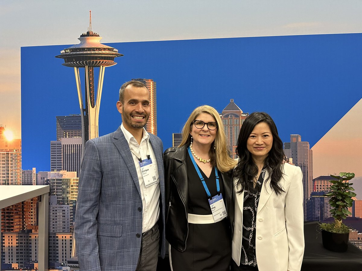 Always great to bump into <a href="/megbear/">Meg Bear (she/her)</a> hosting  a couple of my good friends <a href="/erubio_p/">Enrique Rubio</a> <a href="/YuHelenYu/">Helen Yu</a> #SAPSapphire #lifeatsap