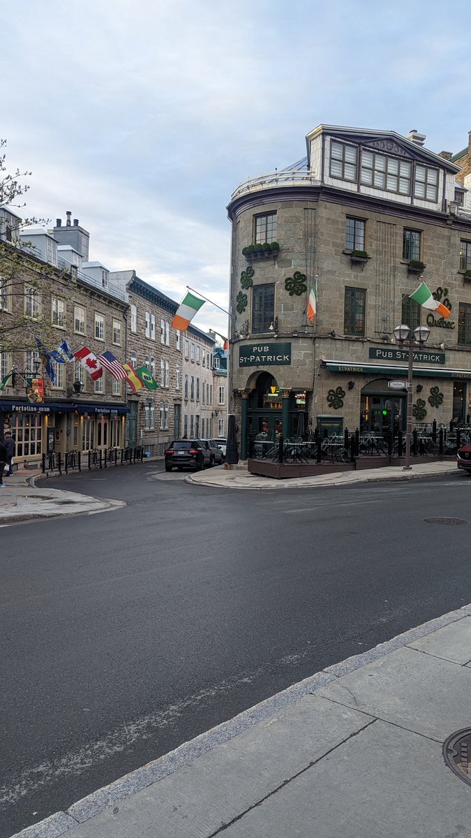ArsenSenishin's tweet photo. Yesterday we visited Quebec, this wonderful historical city has a lot to see.despite the weather, we received a lot of positive emotions)))just look at this beauty
#Quebec
#canada
#trip
#journey 
#crosscanadafundraiser
#ukrainianscrosscanada https://t.co/McP7FfBylz