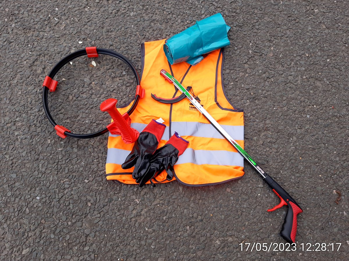 CambStreetScene (@cambstreetscene) on Twitter photo Last year we loaned over 300 litter picking kits to residents, groups, and businesses within #Cambridge!
We have both adult and children's #litterpicking kits that can be borrowed!💪
Contact us to make a booking - sosvolunteers@cambridge.gov.uk
#volunteer #CommunityEngagement Last year we loaned over 300 litter picking kits to residents, groups, and businesses within #Cambridge!
We have both adult and children's #litterpicking kits that can be borrowed!💪
Contact us to make a booking - sosvolunteers@cambridge.gov.uk
#volunteer #CommunityEngagement
