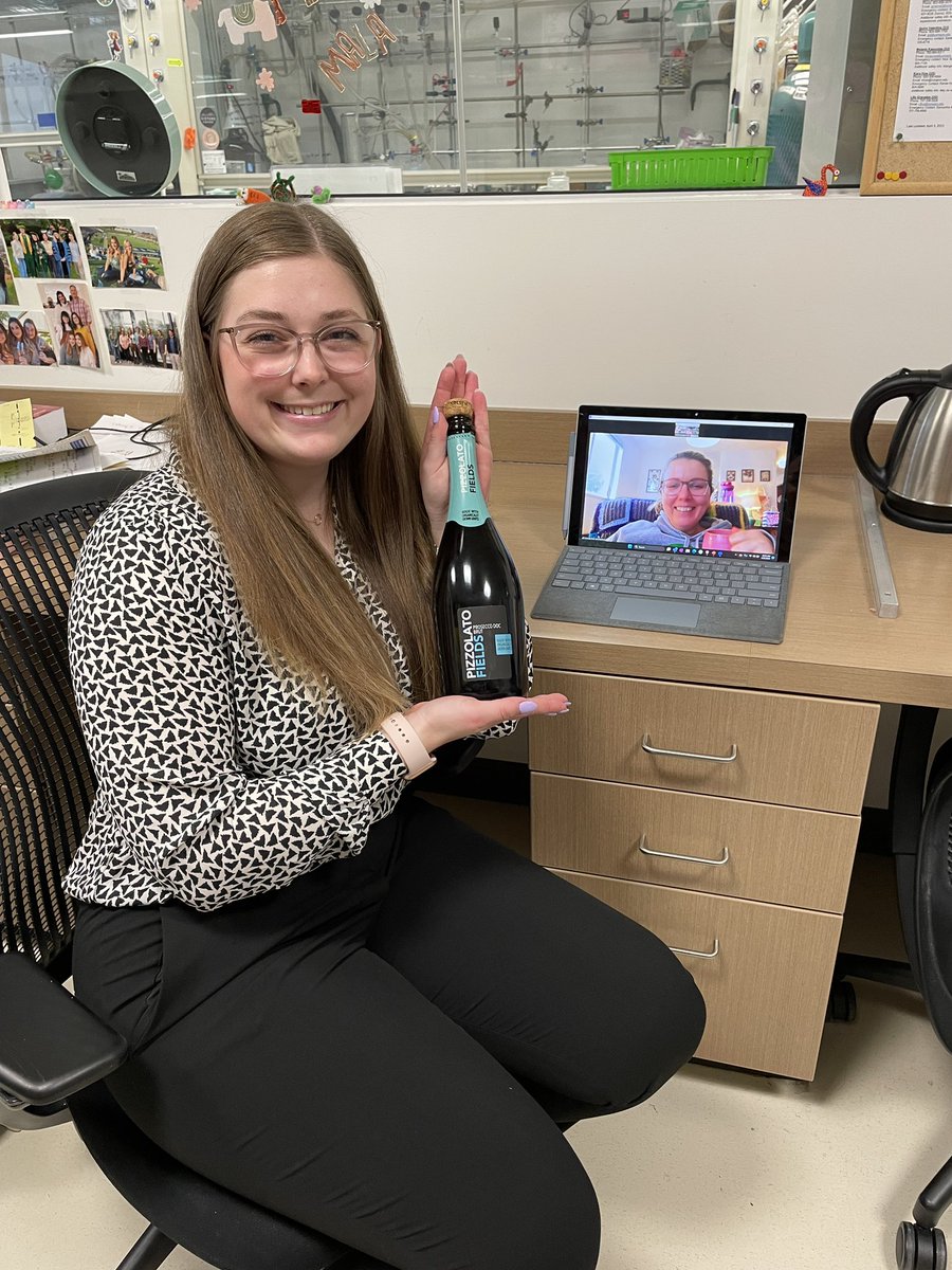 CookChemLab's tweet image. Congratulations to our superstar student, Melanie, for advancing with flying colors! #cheers #PhDcandidacy