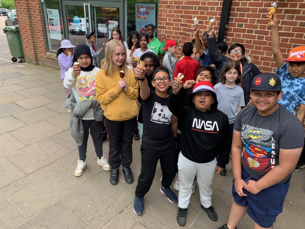 ccsch_bricklane's tweet photo. Another fantastic day at @LoveGorsefield for our Year 6s! What better way to end the day than an ice cream with friends!🍦#year6residential #year6 #towerhamletsprimaryschool https://t.co/sneSjyY6sE
