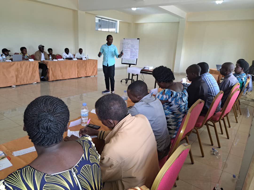 rwamrec's tweet photo. In Partnership with @food4thehungry Today, @rwamrec continued its refresher training for facilitators of couples in @RuhangoDistrict and @Kamonyi Districts. https://t.co/Vh1WqShFVB