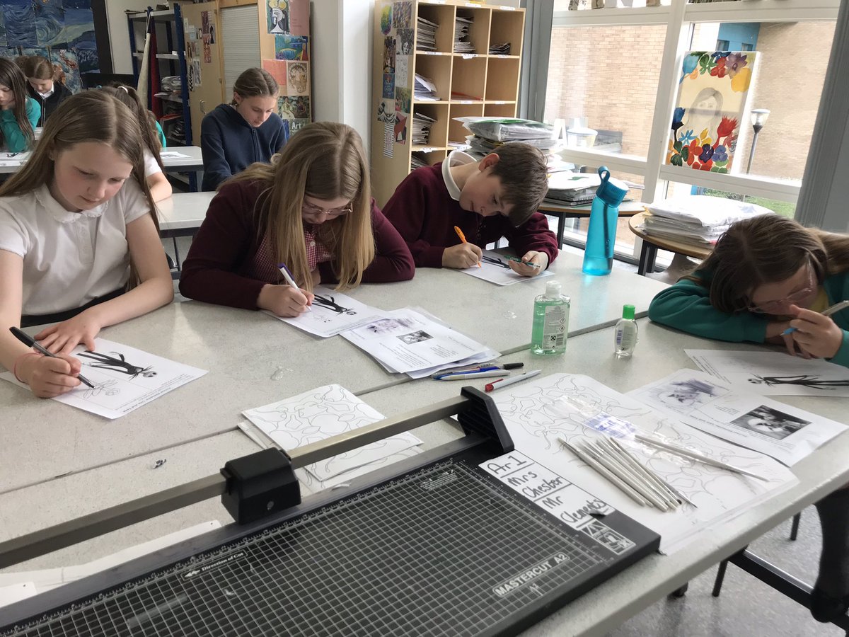 RODS_Transition's tweet image. Here are a few pictures from our Art Transition Workshop tonight! Some outstanding skills on show tonight! 

Thank you to Ms Chester for her support running the session 🎨🖌

@Rodillian_Ac