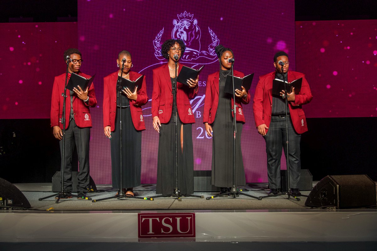 PresYoung13's tweet photo. Wholesome Wednesday Spotlight:🎉This past March our world-renowned Debate Team won 2nd Place Overall Sweepstakes in the International Forensic Association Speech &amp; Debate Championship in Tokyo, Japan! They represented TSU with pride &amp; were the ONLY HBCU to compete. #TSUProud 🐯 https://t.co/Q31DgwC0xG