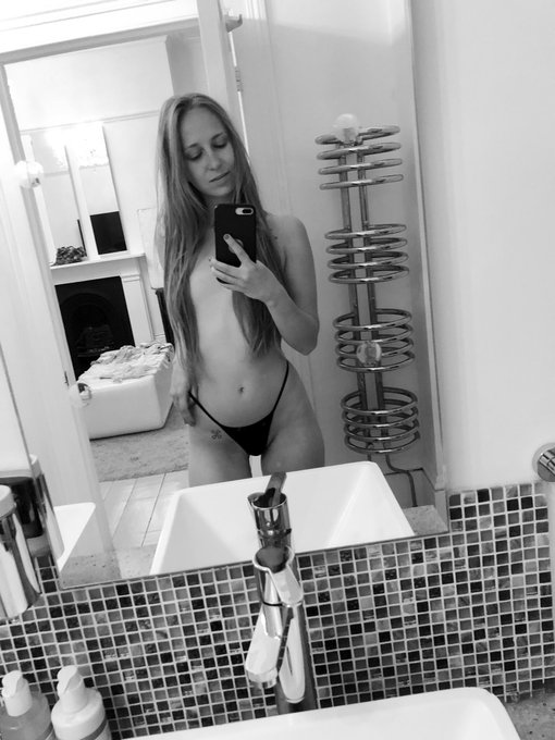 Coucou Twitter,  Quoi de beau cette semaine ?  https://t.co/d2sPnwQO7W #GoodMorningTwitterWorld #Miroir<a href="/tag/miroir"class="tags"><span>#miroir</span></a><a href="/tag/goodmorningtwitterworld"class="tags"><span>#goodmorningtwitterworld</span></a>