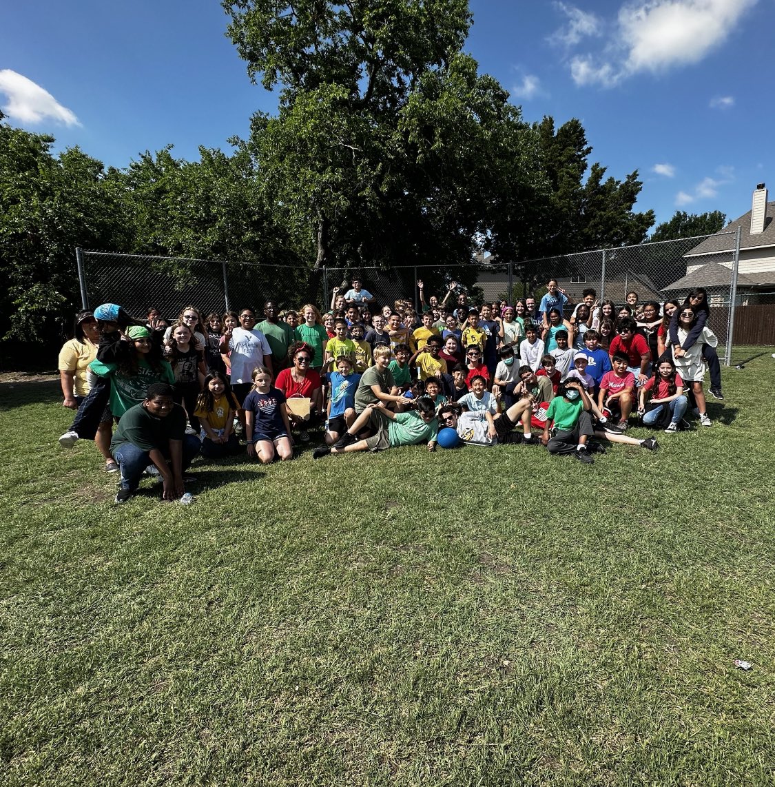 Gilly’s Green Beans, undefeated kickball champs!  Thank you to Mrs. <a href="/bartonmarion3/">Dianne Barton</a> class for being our cute cheer section! The amount of sportsmanship, moral, and team spirit that the whole 5th grade showed was so special. Love this group of kids. 🫶🏻 <a href="/MarionMavericks/">Marion Mavericks</a> #kickball