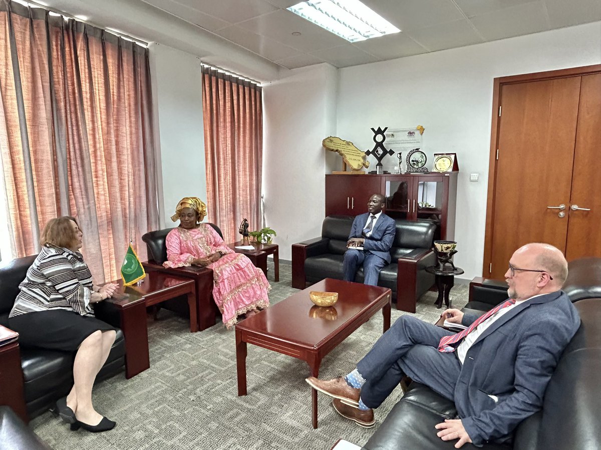 AU_HHS's tweet photo. H.E @AmbSamate earlier hosted the 🇺🇸Assistant Secretary of State for #AfricanAffairs #MollyPhee at the #AUHQ. They discussed matters of mutual interest and pathways of strengthening the #AU-#US cooperation. @AUC_MoussaFaki @_AfricanUnion @USEmbassyAddis @POTUS @USAIDSavesLives https://t.co/hAdq29wpYX