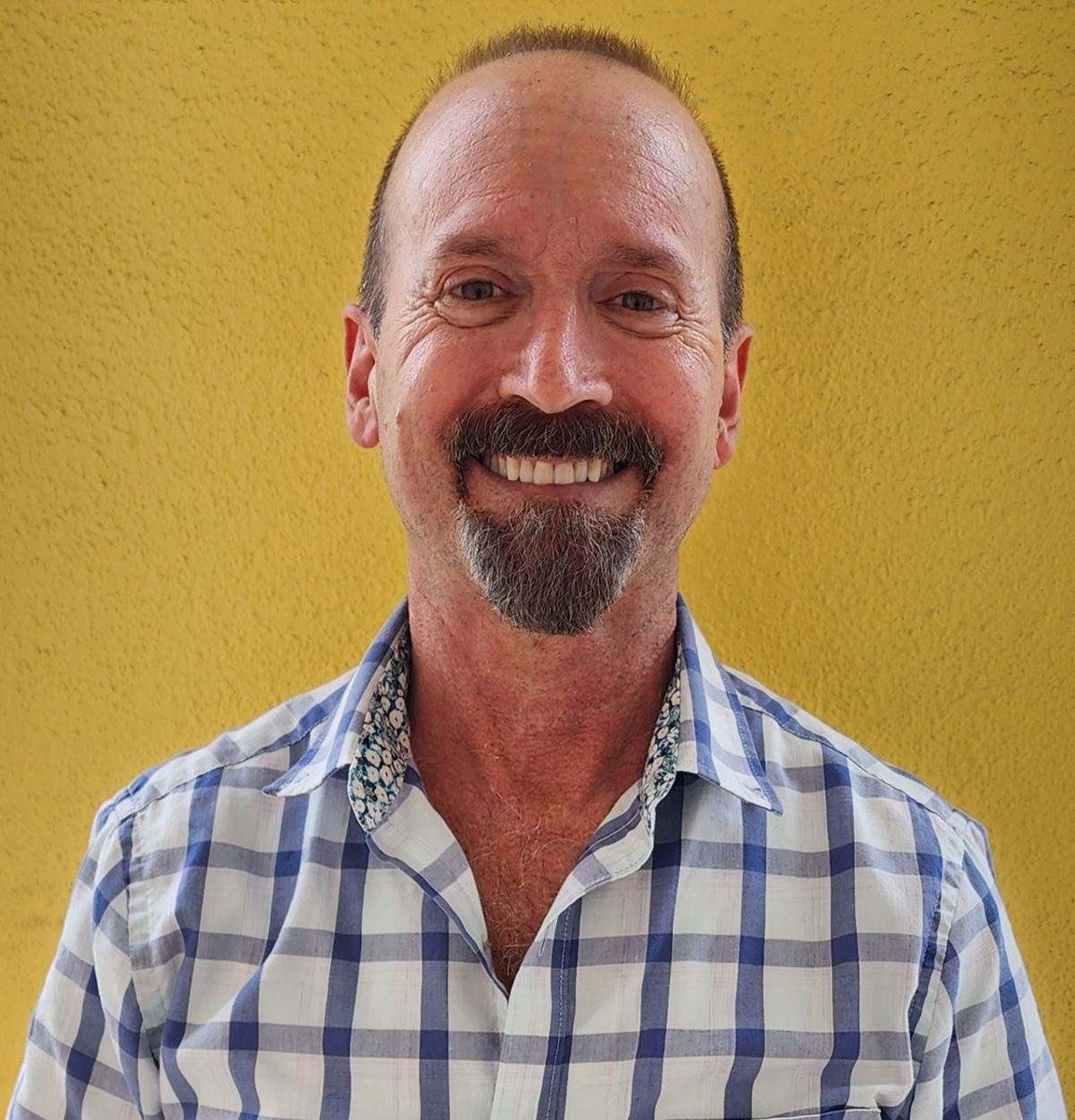 Laura C. Saunders tweet media