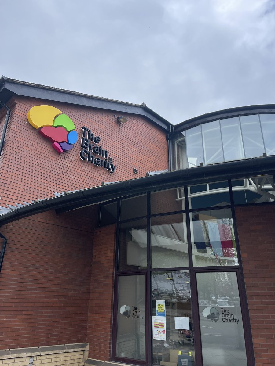 Tuesday_Media's tweet photo. Great to visit @TheBrainCharity last week, chatting with Nannette after her appearance on #PeopleofThePool. Thanks for having us! #AgencyLife https://t.co/qpWL9sS9tn