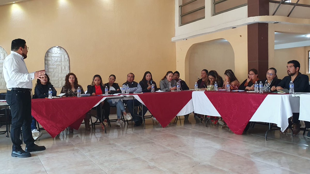 itaih_hidalgo's tweet photo. El Comisionado @LAngelHRios impartió una capacitación sobre protección de datos personales en el servicios público a personal del Gobierno Municipal #EmilianoZapata (1) https://t.co/ZvzPlN0gwh