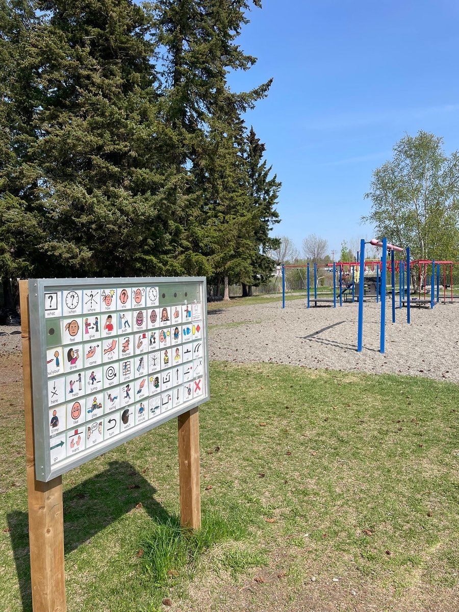 set_bc's tweet photo. SET-BC educator Carmen and #SLP Arika are visiting SLP’s Sarah and Lynne in #SD28 where they have been implementing playground #CommunicationBoards across the district. The students love using accessible communication during recess! 

@SaltilloBrand #AAC #LowTechAAC #BCed https://t.co/oQSGq4cV9c