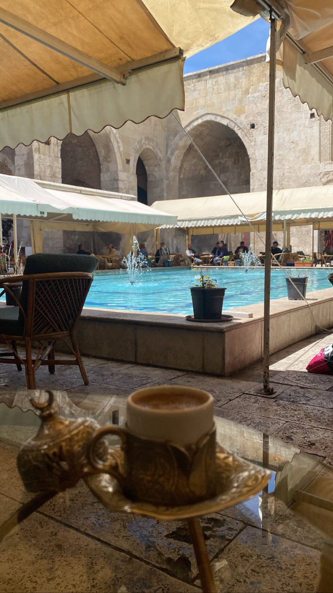 Kahve deyip geçmemek lazım, bazen bir kahvede kaybolursunuz, bazen umut bulursunuz :)

#Sivas