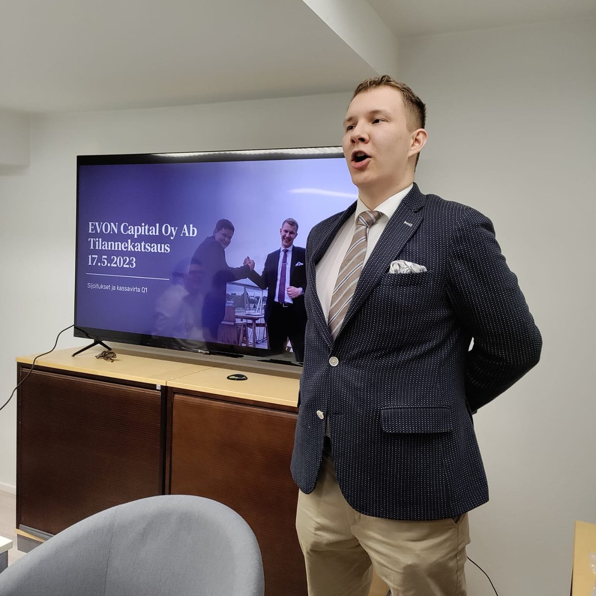 Kvartaalikatsaus käynnissä: 
Ennen - jälkeen