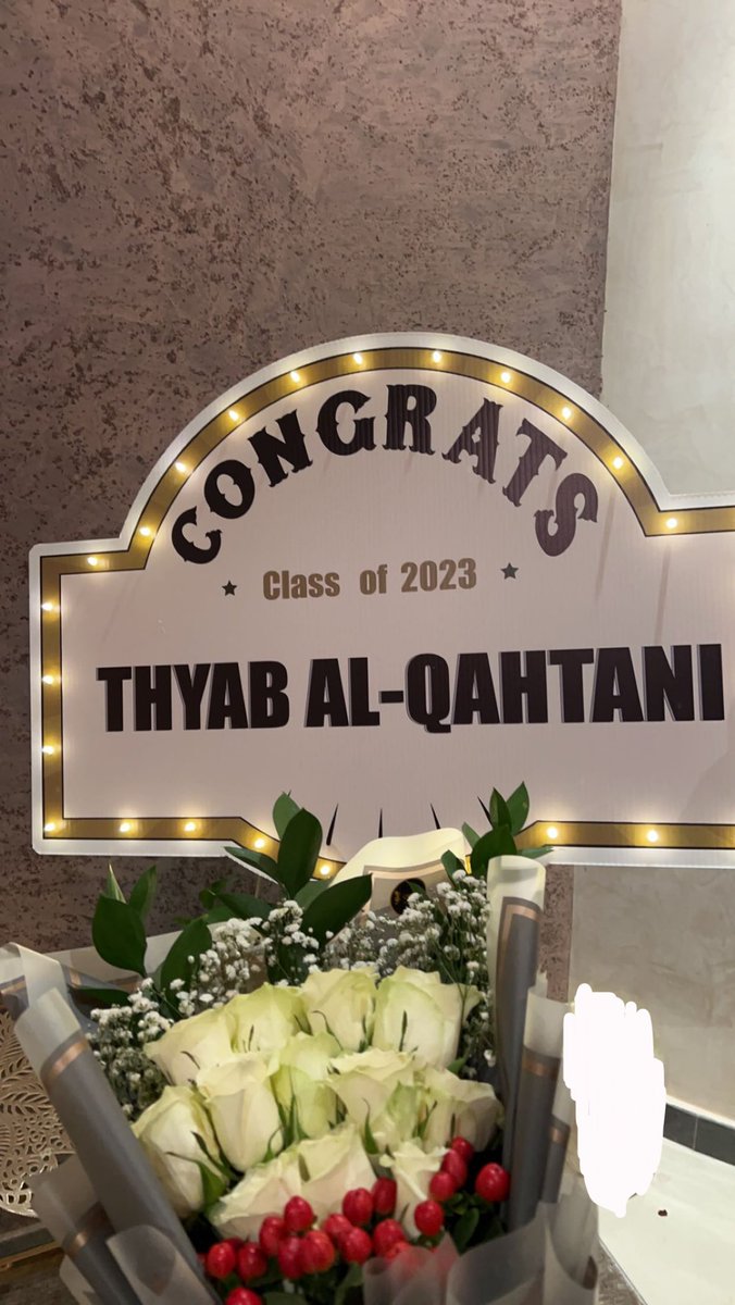 Theyab_Q's tweet photo. وعلى كثر سعادة الوصول للحلم الذي سعيت اليه طيلة هذه السنين، الا انه يصعب علي وداع اروقة الجامعة وقاعات المحاضرات ودعم الاساتذة وطيّب الزملاء.. 

شكرًا لجامعتي الغالية، اساتذتي الاعزاء، زملائي الاحباء.
#حفل_التخرج_الدفعة62 
#جامعة_الملك_سعود 
#KSU https://t.co/Ps9kQlGazJ