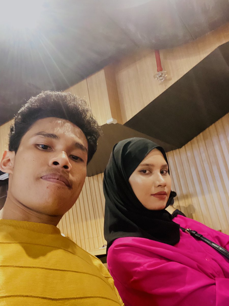 aizatsobari's tweet photo. Harimau kat sebelah 👀🤍✨ https://t.co/HgpR9oKtvq