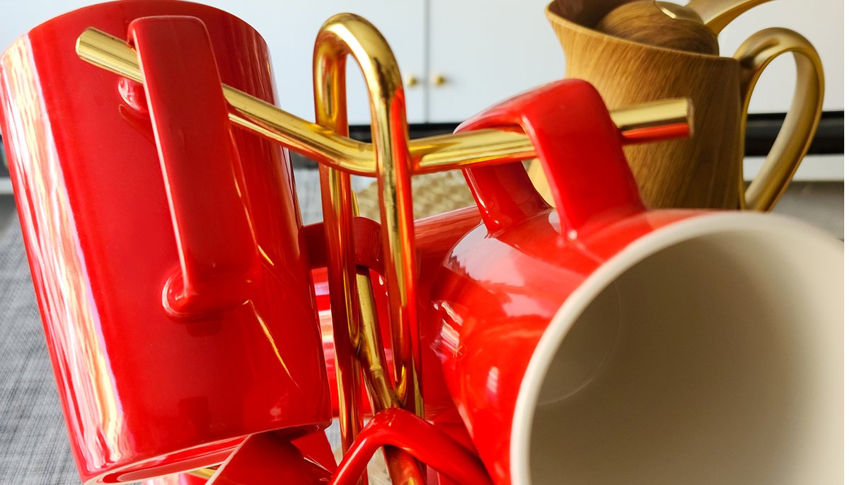 KitchenFlaire's tweet photo. Start your day off right with a cup of coffee in one of our stylish red mugs! 

Durable ceramic and dishwasher safe, they're the perfect way to enjoy your favorite beverage!

Get yours now at only Kshs. 1,650 for a set of 6.
#redmugs #coffeemugs #gifts #homedecor https://t.co/hyGeC7HREt