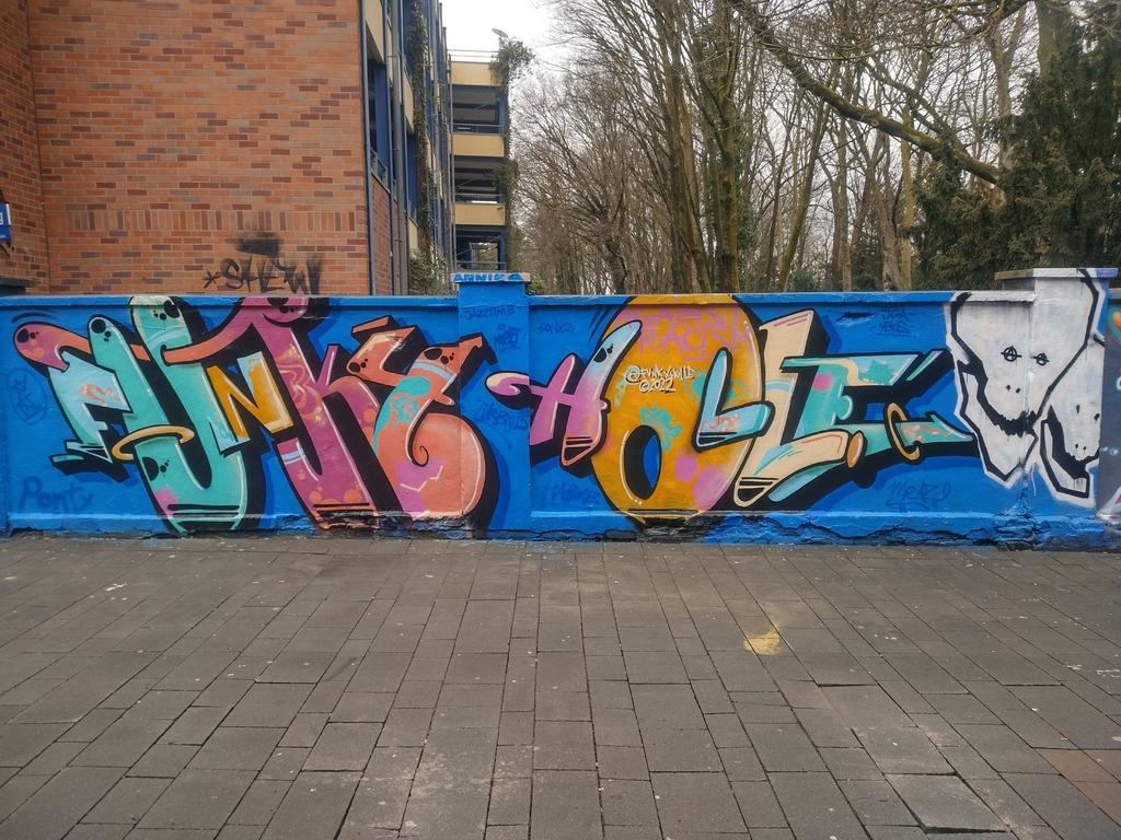 Oliver_Lippert's tweet photo. Graffiti @ Lindenbrauerei in Unna.

#graffiti #unna #mauer #graffito #piece #streetart #art #kunst #farbig #bunt #dortmund #photography #love #germany #lindenbrauerei #graffitiart #hamm #wall #photooftheday #artwork #colors #lünen #instagood #artist #nrw… https://t.co/jAZ85M7PLI https://t.co/81V8qkqAAq