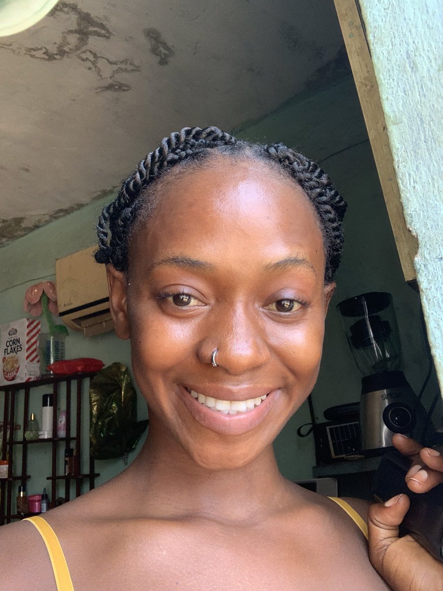 Estherdelish's tweet photo. No makeup challenge https://t.co/WDTZm2JpOp