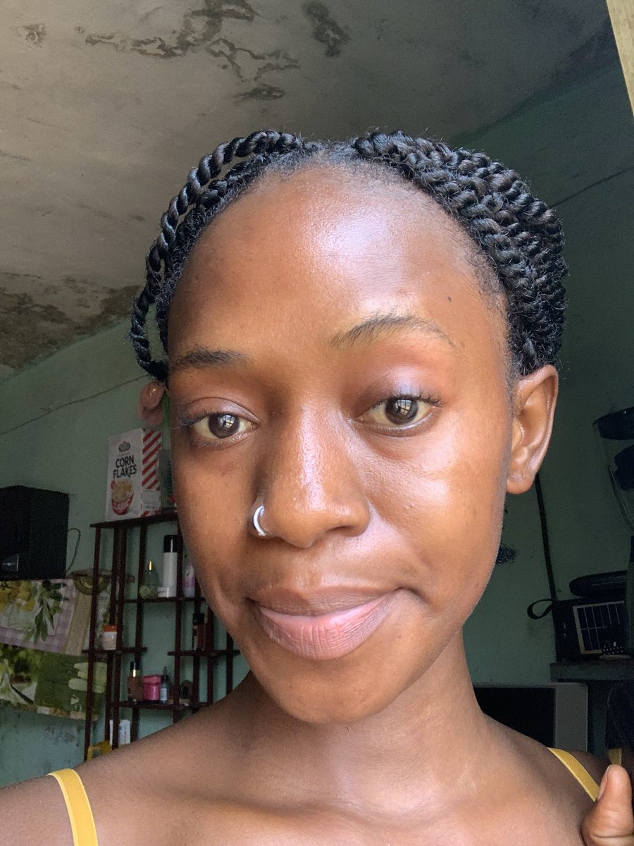 Estherdelish's tweet photo. No makeup challenge https://t.co/WDTZm2JpOp