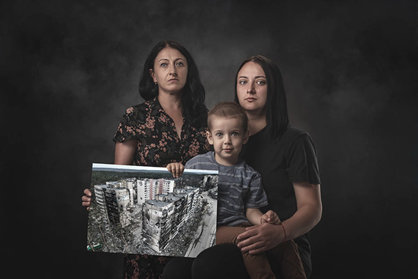 GodRedacted's tweet image. These are just a few of Putin's victims. Photo credit: Sérgio Stakhnyk