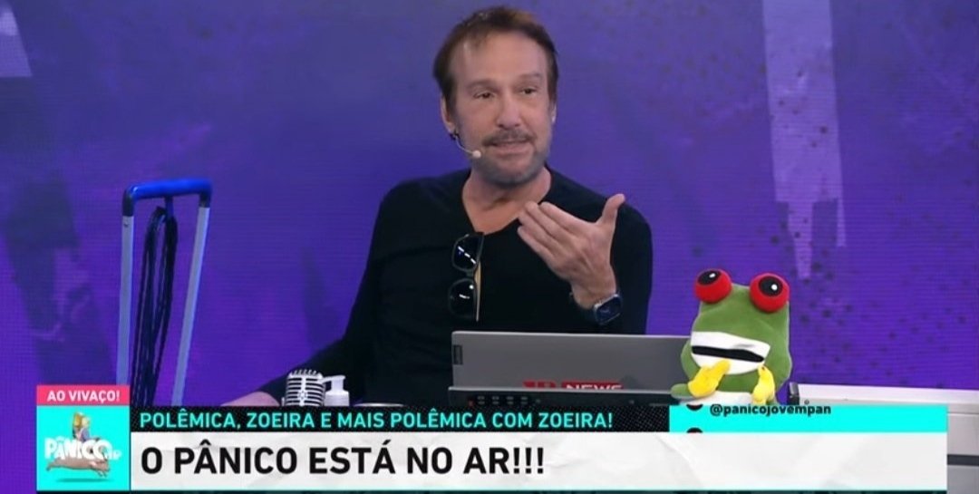 barbaracandre's tweet photo. O vovô voltou. Quase mata a gente de saudade @programapanico https://t.co/nzmegfgqFB