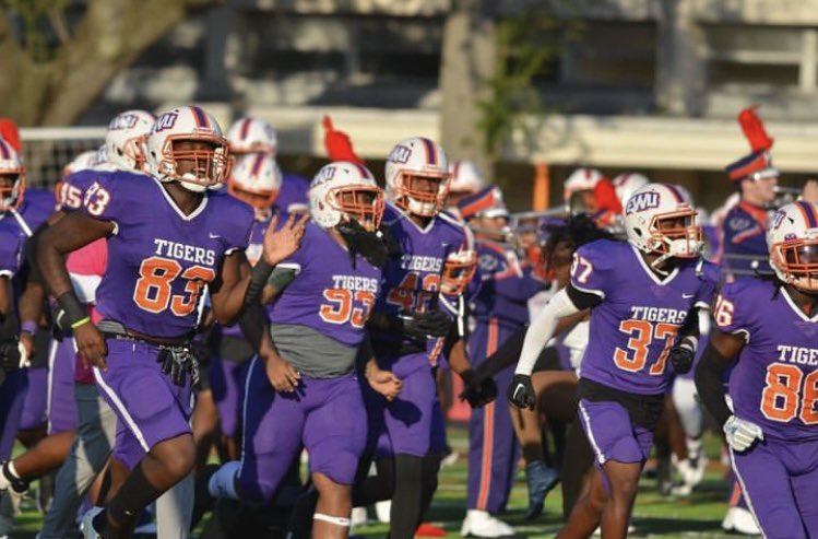 After a great conversation with <a href="/CoachFanoga/">Mike Fanoga</a> I am truly honored and blessed to receive my first offer from the university of Edward Waters💜🧡! <a href="/coach_jgeorgejr/">Jeff George Jr.</a> <a href="/dhsbroncosfb/">DHS Football</a> <a href="/polk_way/">PolkWay</a> <a href="/DylanOliver23/">PolkwayDylan</a> <a href="/CountyPolk/">PCGridiron</a> <a href="/H2_Recruiting/">Hasani (H2) | Football Recruiting</a>
