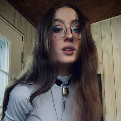 vidalia_'s tweet photo. in case you wondered what i look like now https://t.co/qs1QonUxVL