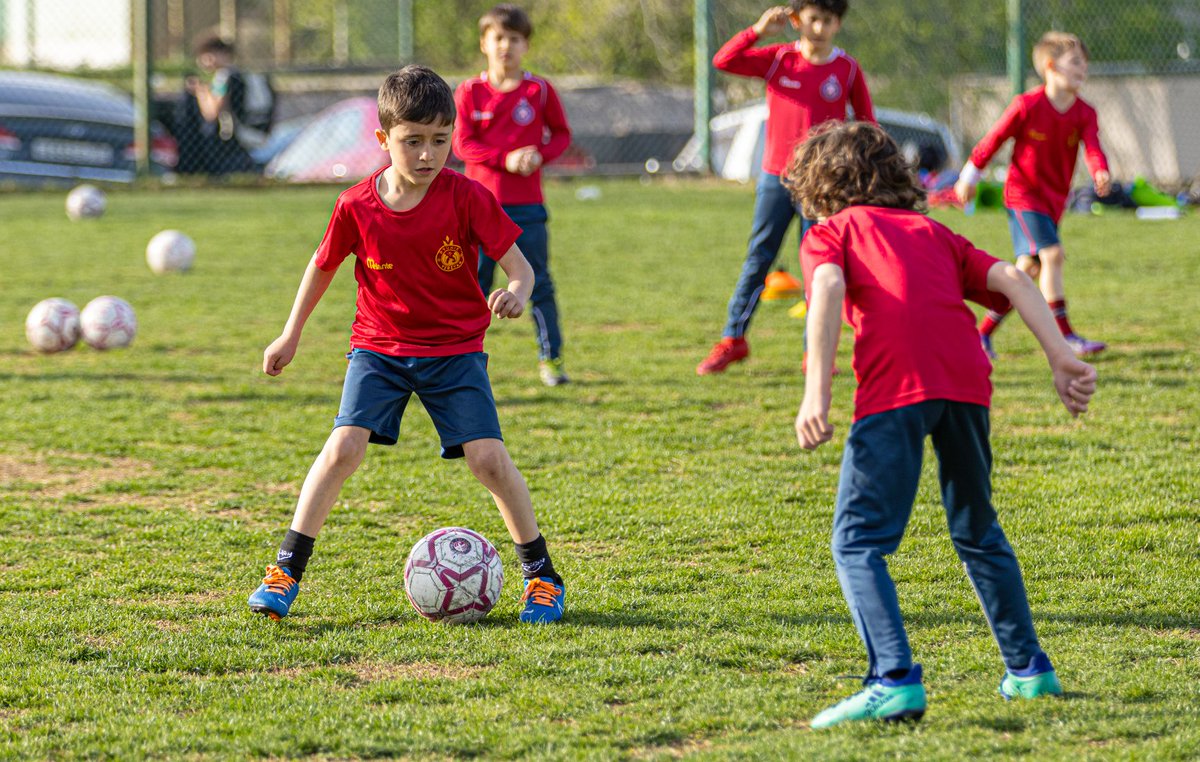 FC_Pyunik's tweet photo. Pyunik FC announces admission for children born in 2017 and 2018 β½οΈ
All the details β¬οΈ
https://t.co/qK6FmbM0Ec
#Pyunik #PyunikAcademy #gopyunik https://t.co/gTheWbstcb