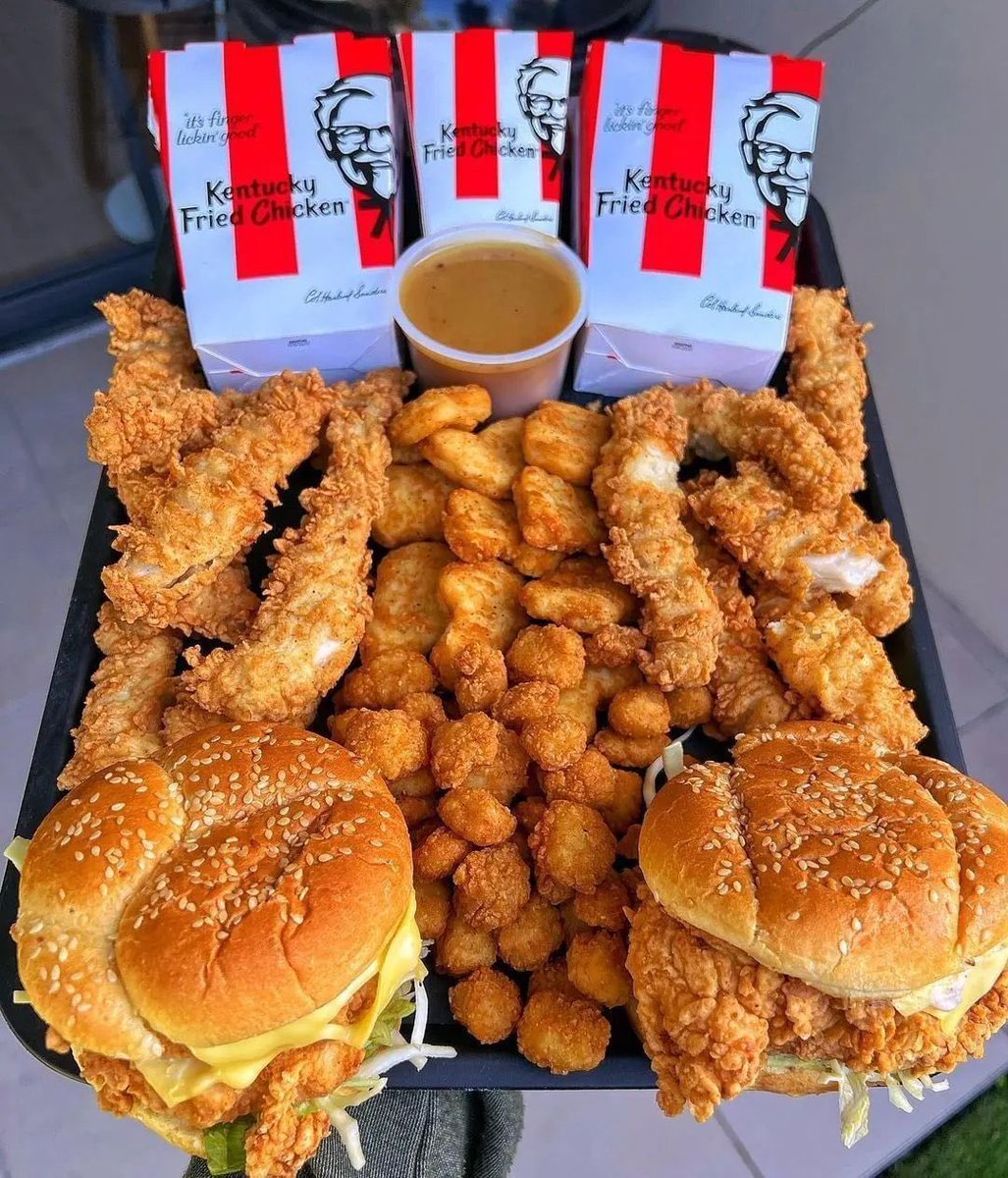 FoodPleaser's tweet photo. Fried Chicken 🔥🔥 https://t.co/ARzMhfBS4i