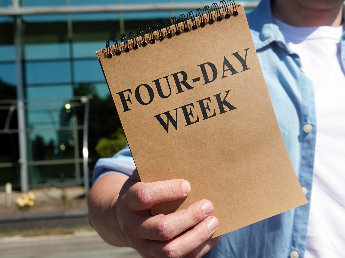Latest updates on Ireland's Four-Day Week Campaign in our Summer issue bit.ly/41LsyjL 
oceanpublishing.ie/health-safety/
#fourdayweek #globalcampaign #jobsatisfaction #Productivity #MentalHealthMatters