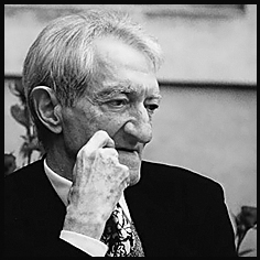 #ricordiamodomani 2010 m. Edoardo Sanguineti Non solo poeta ma anche, se non soprattutto, intellettuale teso a diffondere cultura e produrre sperimentazione L'ho apprezzato di più in questa veste, devo confessare @marinapiva67 @avadesordre @vitozullo1 @SerFiss @AntonellaChessa