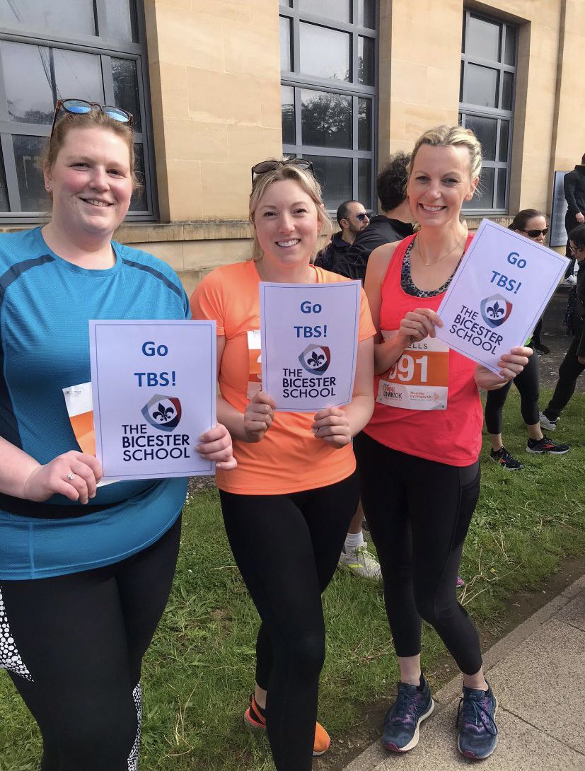 Bicester_PE's tweet photo. Staff, students and parents take part in Oxford Town and Gown, promoted by staff at TBS  and  our amazing Sport council. A fantastic day!!! #Townandgown #musculardystrophy https://t.co/LUvRxoAKoi