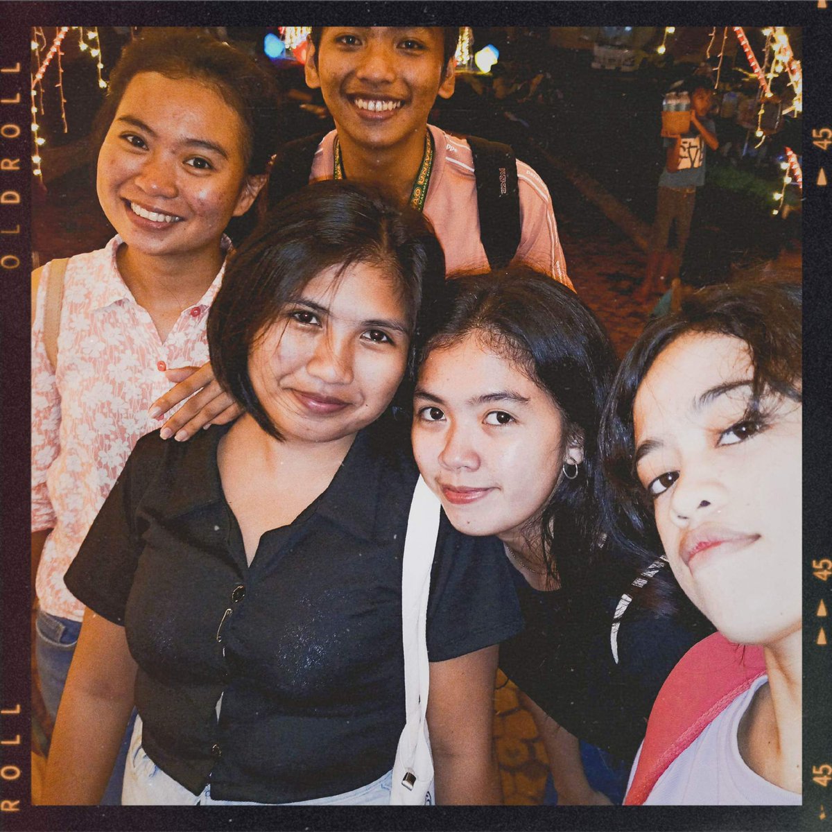 micahamnidaaa's tweet photo. Homiesss ❤️

#CMUBAELS 
#WeNeverGoOutOfStyle 
#Doreenified https://t.co/IyYiXZVJTO