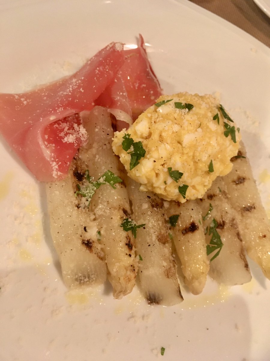 sakimizutani's tweet photo. 昨晩はイタリア料理、
新静岡セノバ近くのソーロイオさんへ。
思った以上に量があり（というより注文し過ぎた��為に）
お客様も私もお腹がぱんぱかぱん🤣。
シェフの丁寧なお料理、
久しぶりでしたが
変わらずとても美味しかったです😊。

＃soloio
＃ソーロイオ　
＃イタリアン　
＃イタリア料理 https://t.co/vagx6bk4pb
