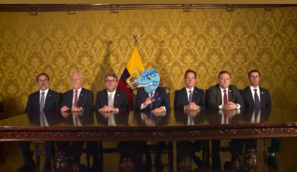 jorgeisaac's tweet photo. Lo que debe decir en la cadena: Ciudadanos valí pistola, lo siento , me voy https://t.co/WOQigJwR3N