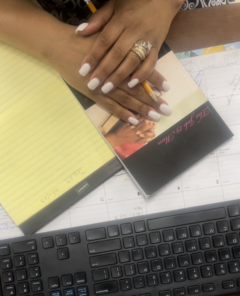 MrsCelenaJOwens's tweet photo. 👋🏼 @HLERadio @InfyniteHope @brandnew582000 !

When #Jesus has you #reading &amp; #praying through your own #book 😂😌!

Note:
If anyone would like to purchase a  $15 copy (includes S/H), I’d be happy to send you one.

#wednesdaythought #Job29 #WordOfTheDay #books #WednesdayMotivation https://t.co/8ftjvae0sD