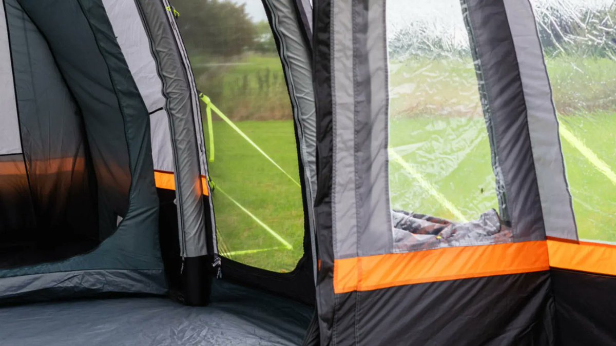 OLPRO's tweet photo. Live outside with the Blakedown Breeze Tent ποΈ
Featuring extra large windows that are positioned on each side of the tent, you'll always have a great view and feel at one with nature π³
Shop yours today: https://t.co/8NqeLSIe7K
#OLPRO #OLPROEverywhere #Camping #Campsite https://t.co/e4AyTjcaTx