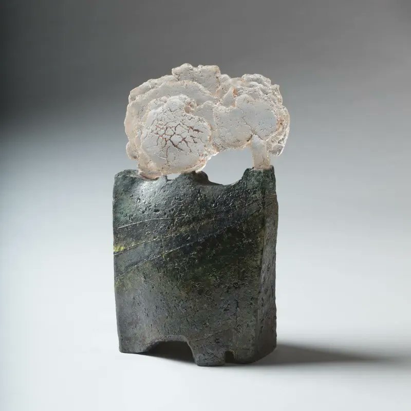 GCapazza's tweet photo. A découvrir dans l’exposition collective - Danser avec les nuages

📌 Edmée Delsol - Nuage - Céramique et pâte de verre - 38 x 24 x 9 cm 

plus d’œuvres 👉https://t.co/UefZhXTozR 
 
🗓 jusqu’au 25 juin https://t.co/phPCYJXavK