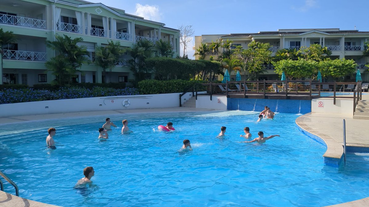 strathpipeband's tweet photo. Ahead of tonightโs gig, the pipe band will be non stop practiโฆ
Maybe not! โ๏ธ๐โโ๏ธ
Some well deserved down time after a tough day of travel โ๏ธ and rehearsals ๐ถ yesterday! #barbados #strathpipeband @StrathallanSchl https://t.co/g6y68hdCW9