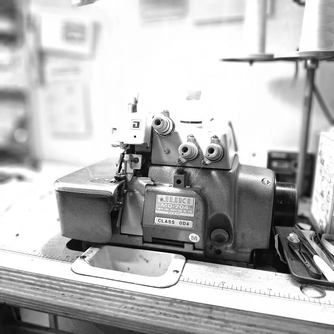 mishinyakonishi's tweet image. 【MO-704】#juki
工業用ロックミシン

動作不良とのご依頼
分解やパーツの交換で良い調子になりました

#jukisewingmachine #mishin #sewing #sewingmachine #machine #monochrome #ジューキ #ミシン #ミシン屋 #工業用ミシン #モノクロ #モノクロ写真