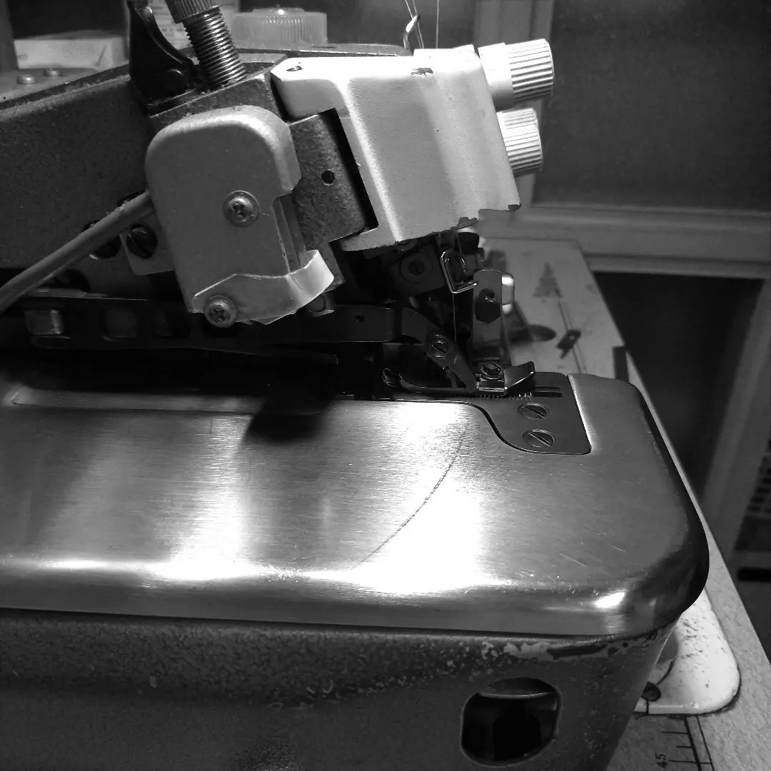 mishinyakonishi's tweet image. 【MO-704】#juki
工業用ロックミシン

動作不良とのご依頼
分解やパーツの交換で良い調子になりました

#jukisewingmachine #mishin #sewing #sewingmachine #machine #monochrome #ジューキ #ミシン #ミシン屋 #工業用ミシン #モノクロ #モノクロ写真