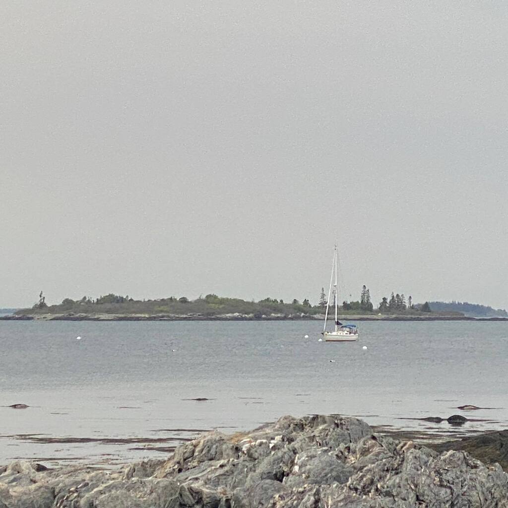 eLearningChris's tweet image. Glad to be back in Maine for the summer.  We’re chilling (quite literally) at Cliff Island for the week and will then be spending three weeks at our usual South Portland marina for Liam’s HS graduation in Portland, and to finally install the windlass that’s been sitting at t…