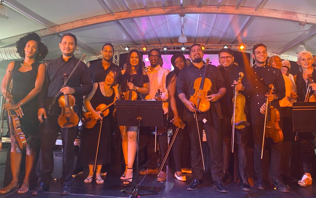 #PoesíaParaLaPaz Venezuela presente en investidura del músico Luther François como ícono nacional durante Festival de Jazz de Santa Lucía <a href="/NicolasMaduro/">Nicolás Maduro</a>