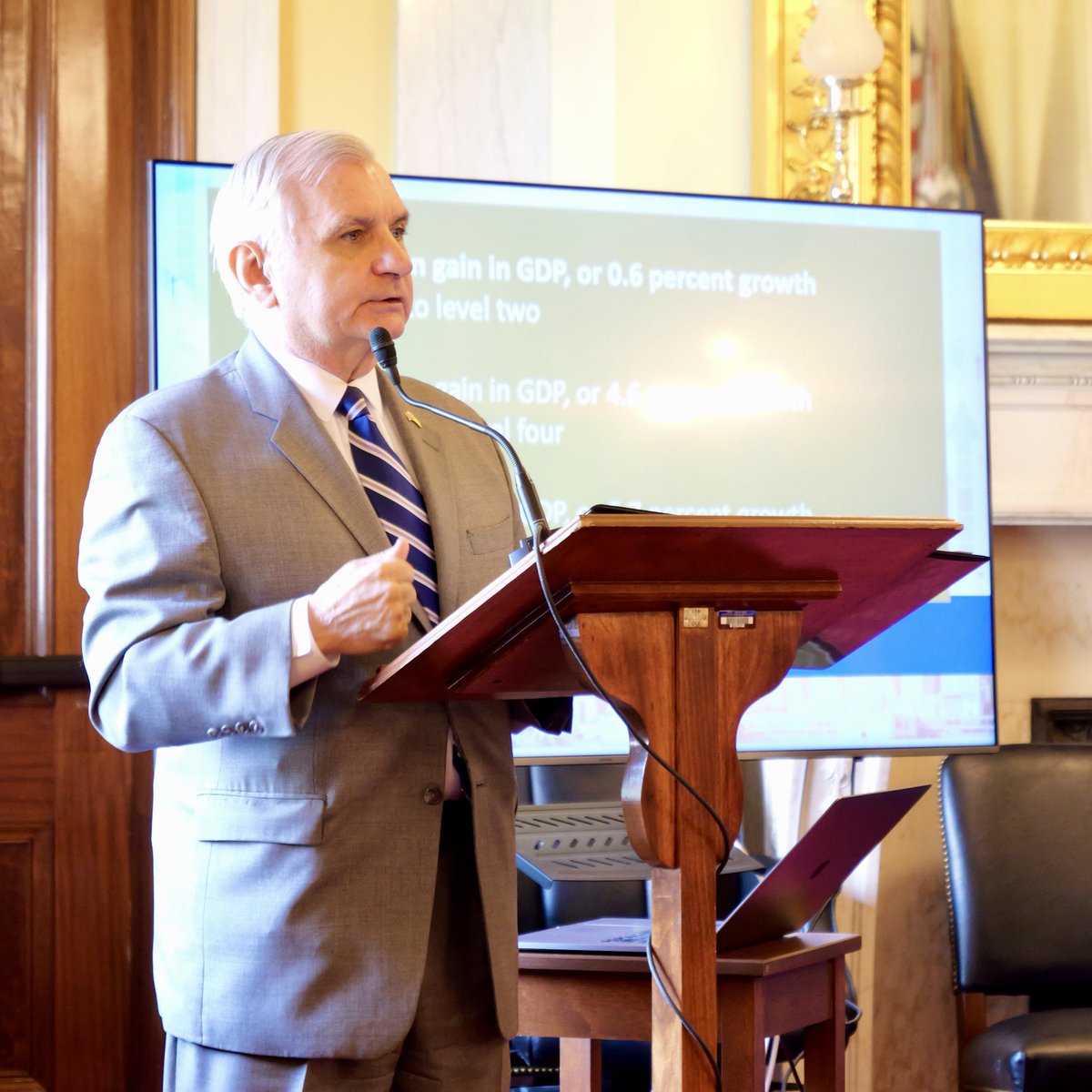 COABEHQ's tweet photo. Thank you @SenJackReed for your tireless efforts leading #WIOA Reauthorization and championing #AdultEDU. Yesterday’s #LegislativeBriefing was outstanding, &amp; we appreciate your leadership and sponsorship of the event! @CeoCoabe @ReginaSuitt @AnsonTex @gc_adult_ed @doctor_mcbreezy https://t.co/LKee8igAMz
