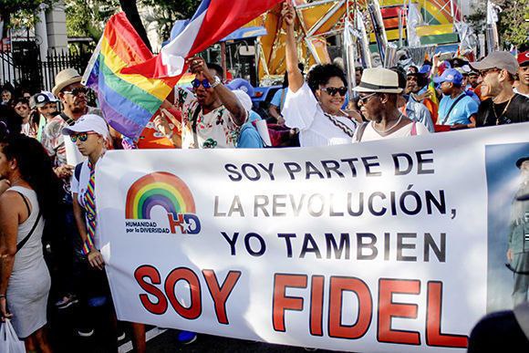 🏳️‍🌈 Día Internacional contra la Homofobia, la Transfobia y la Bifobia 2023 🇨🇺🏳️‍🌈 “#PorTodasLasFamilias, #ElAmorEsLey”
💜Esta jornada es especialmente significativa, es la primera que se celebra luego de la aprobación del nuevo #CódigoDeLasFamilias a través de un referéndum popular.