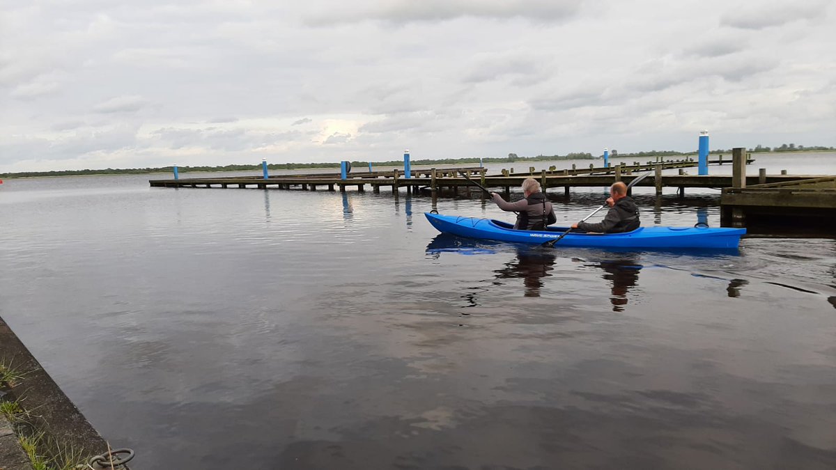 Yes, het kano seizoen is weer gestart! 🥳 Elke week weer een feestje om in de mooie wateren van Fryslân te mogen kanoën..  Graag willen wij al dit moois met jullie delen. Schroom niet, geef je op als lid of vrijwilliger! Tot varens..  😁