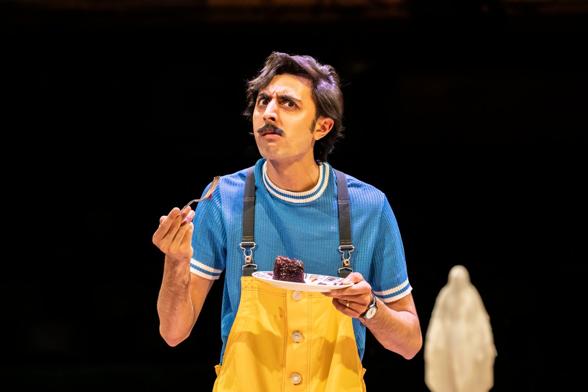 rxtheatre's tweet photo. It's press night✨

All the best to the cast, crew &amp; creatives!

Are you there tonight? Be warned, you might not be able to contain your laughter!

🎭Directed by @Bryony_Shan
✍️By Dario Fo &amp; Franca Rame, in a new version by
@mariekehardy
🎟️https://t.co/q6qLVowqcy
📸Johan Persson https://t.co/Ely8XAU3PK